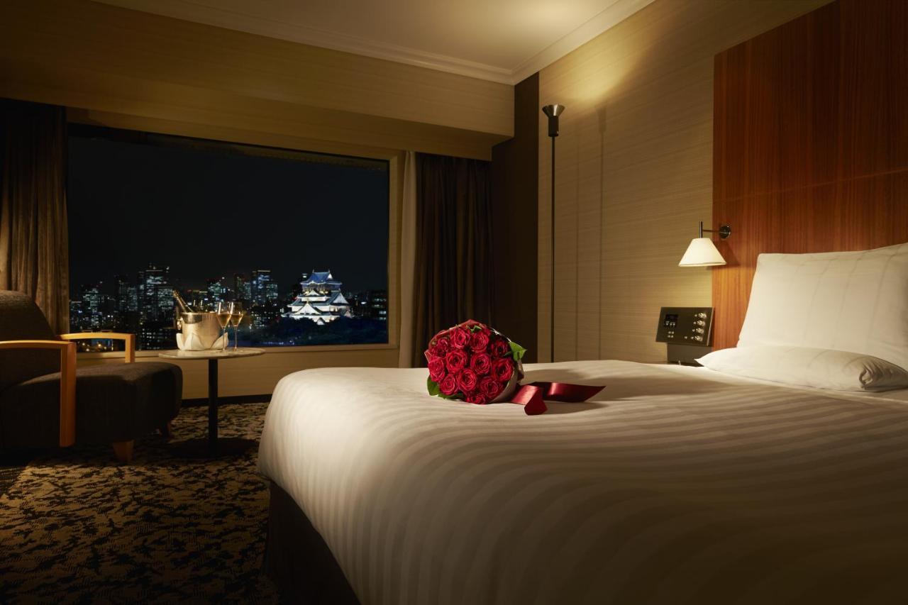 Hotel New Otani Осака Екстериор снимка