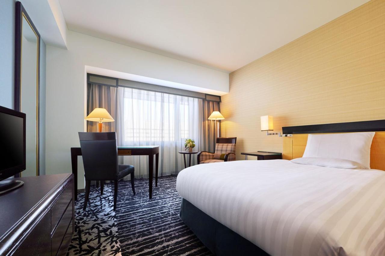 Hotel New Otani Осака Екстериор снимка
