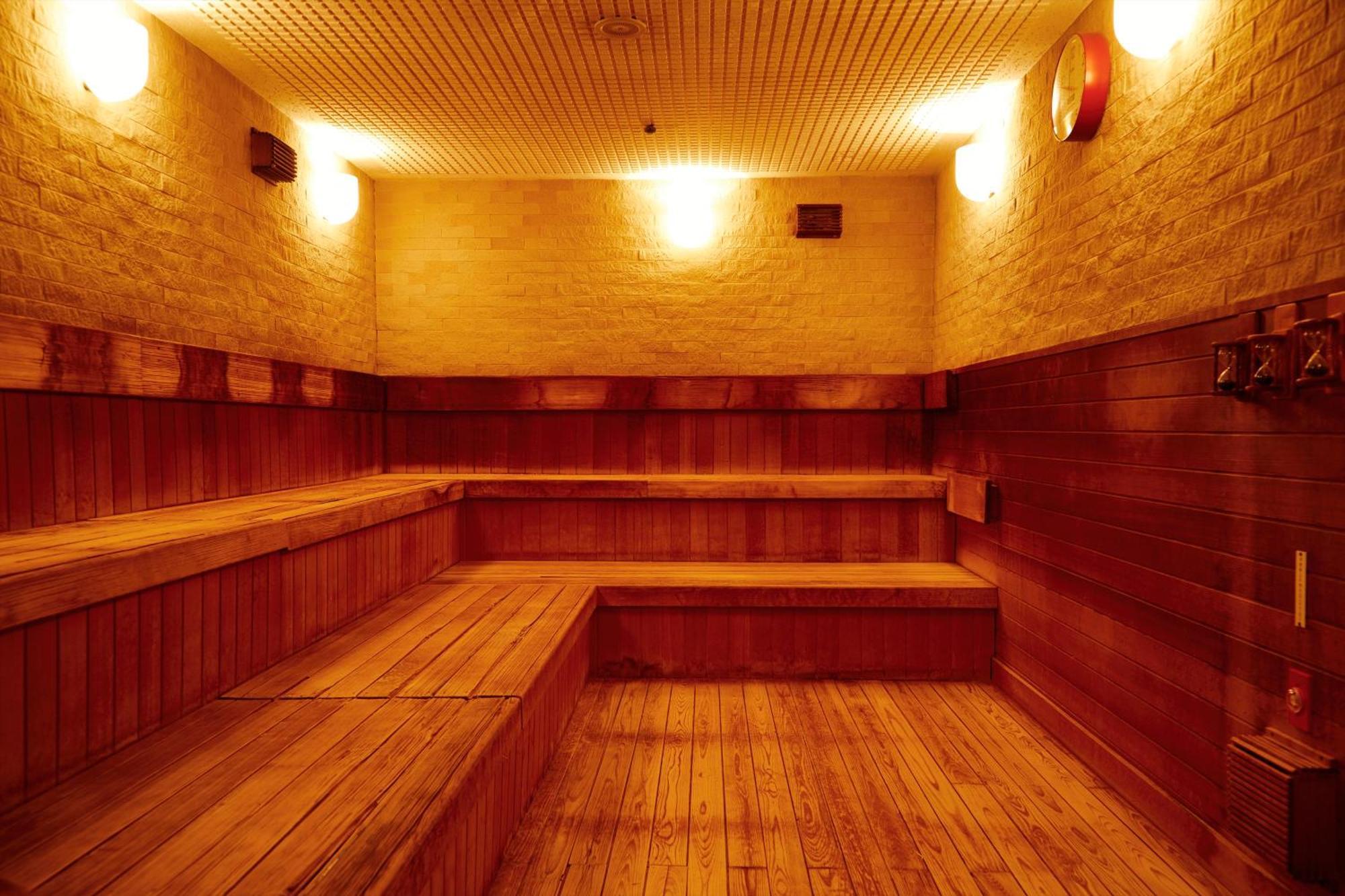 Hotel New Otani Осака Екстериор снимка A Finnish sauna
