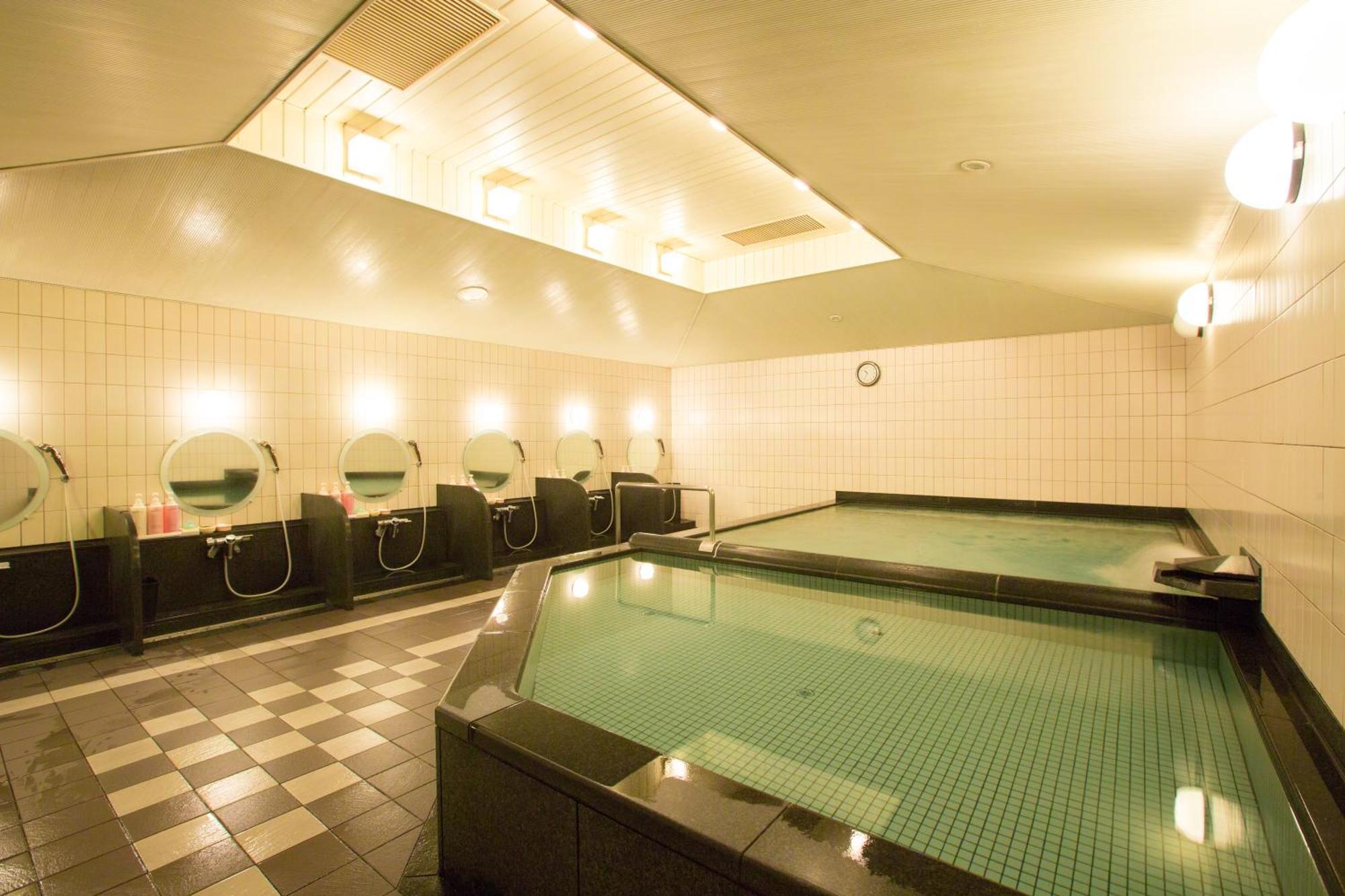 Hotel New Otani Осака Екстериор снимка A modern onsen