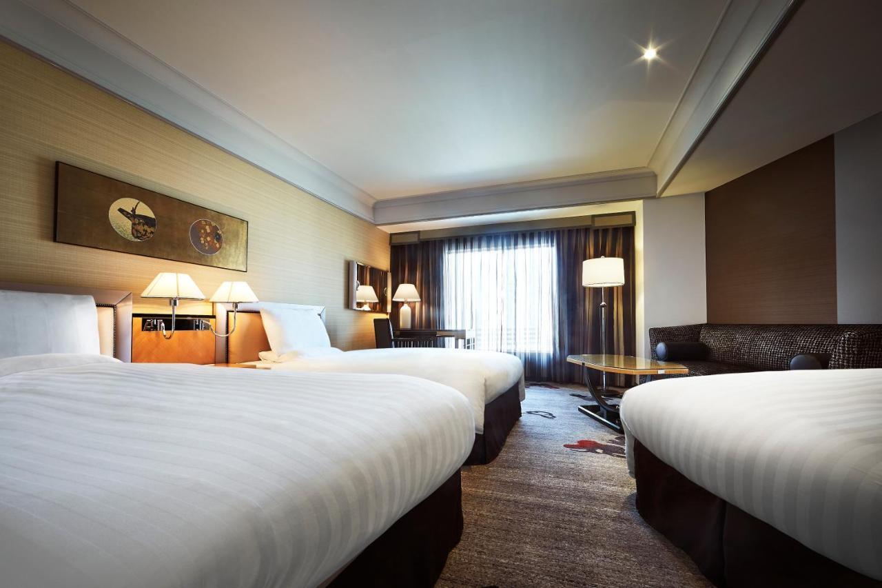 Hotel New Otani Осака Екстериор снимка